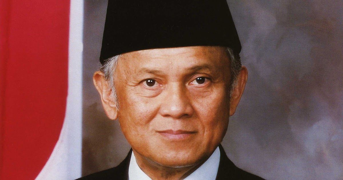 Biografi BJ Habibie, Lengkap Perjalanan Karir Dan Cerita Hidup