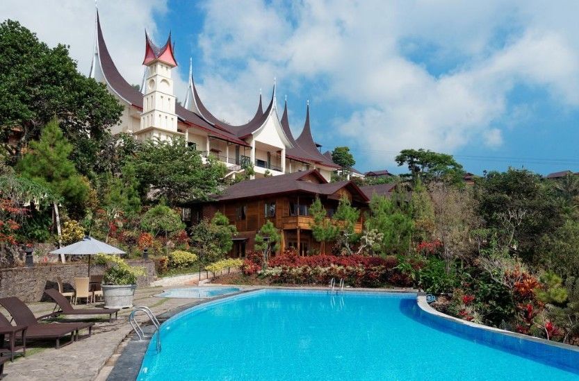 4. Jambuluwuk Batu Resort