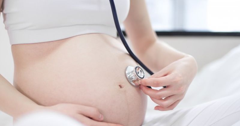 5. Mama mengalami kehamilan kembar merasakan tendangan bayi lebih lambat daripada kehamilan tunggal