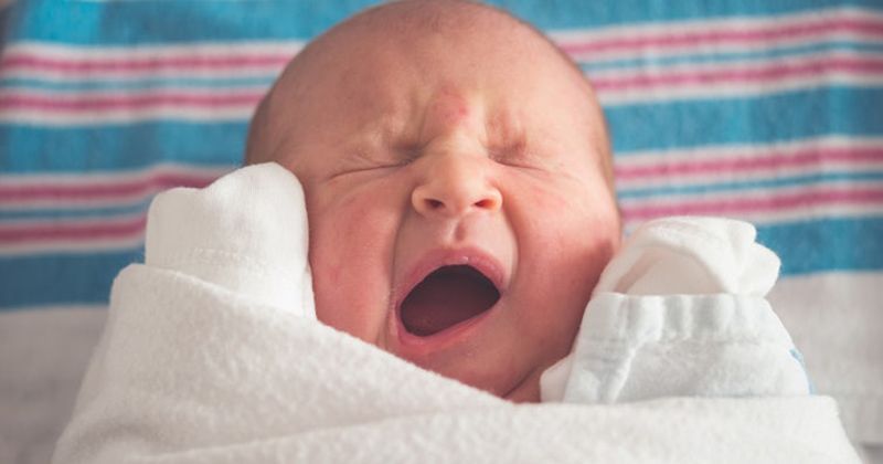 Ini 5 Penyebab Bayi Baru Lahir Sering Bersin