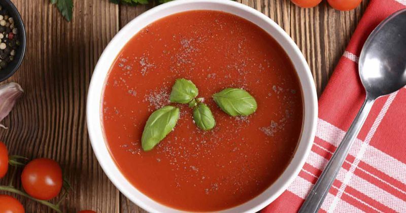 6. Sup tomat