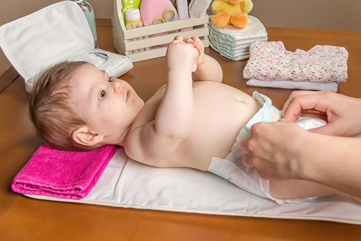 BAB Bayi Berbusa Ketahui Penyebab, Cara Mengatasi, Pencegahannya