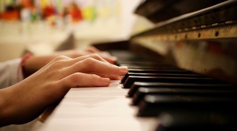 Terbukti Musik Klasik Bikin Otak Kiri Kanan Anak Lebih Seimbang