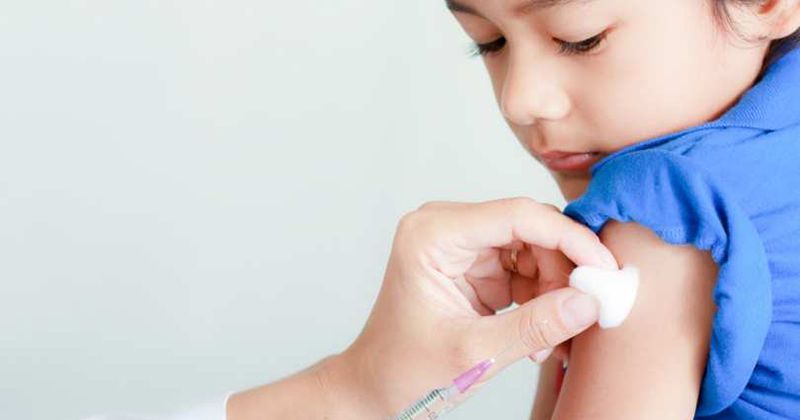 4. Berikan vaksin imunisasi