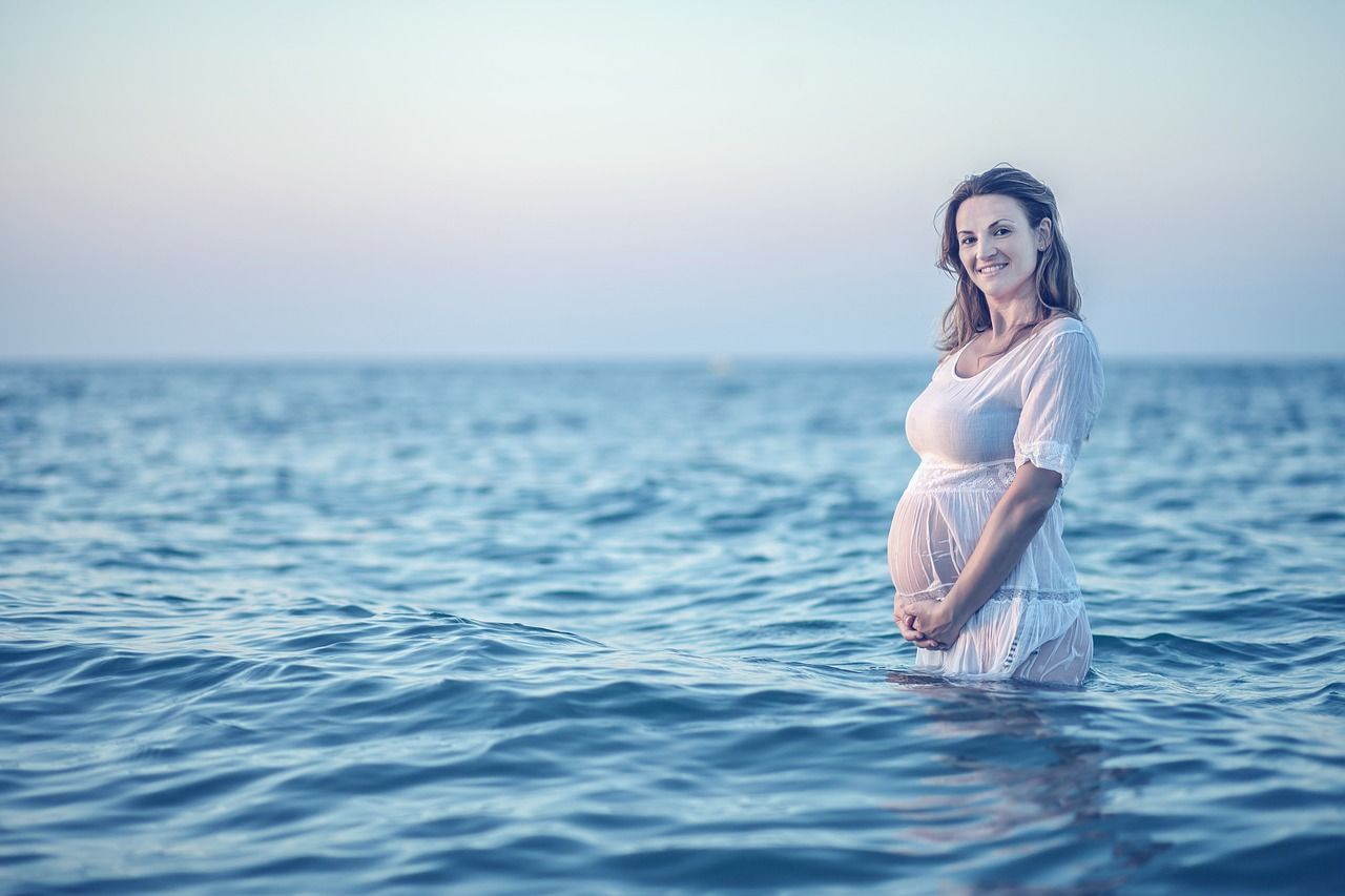 4. Mitos Menyusui akan membuat payudara Mama tidak karuan bentuknya