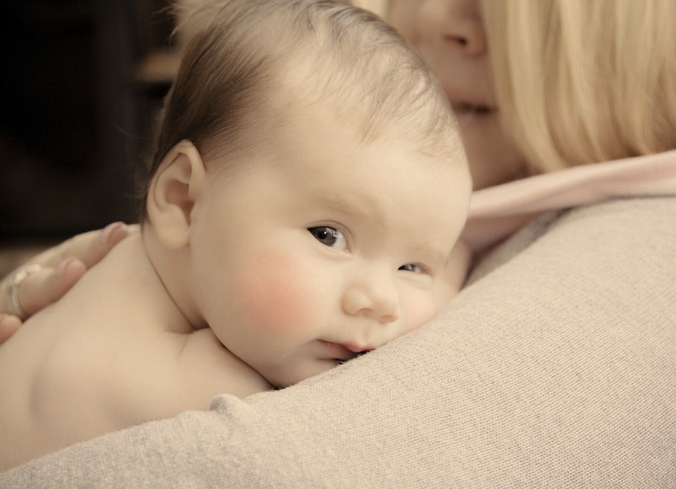 Baru 1 Jam Lahir, Bayi Mama Sudah Bisa Melakukan 7 Hal Hebat Ini