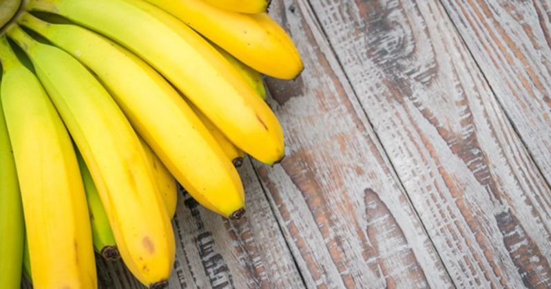 1. Makan pisang setiap hari