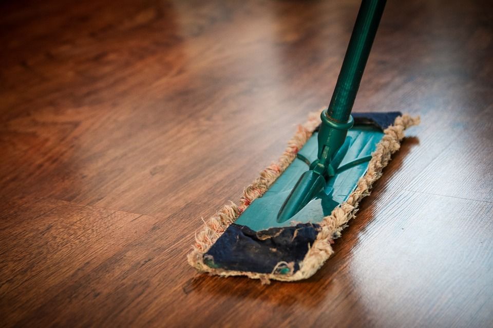 7. Tradisi bersih-bersih rumah hari sebelum tahun baru