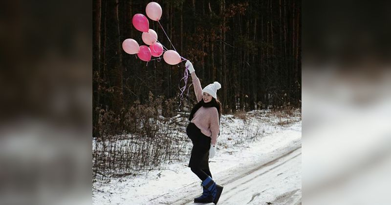2. Alone with baloon