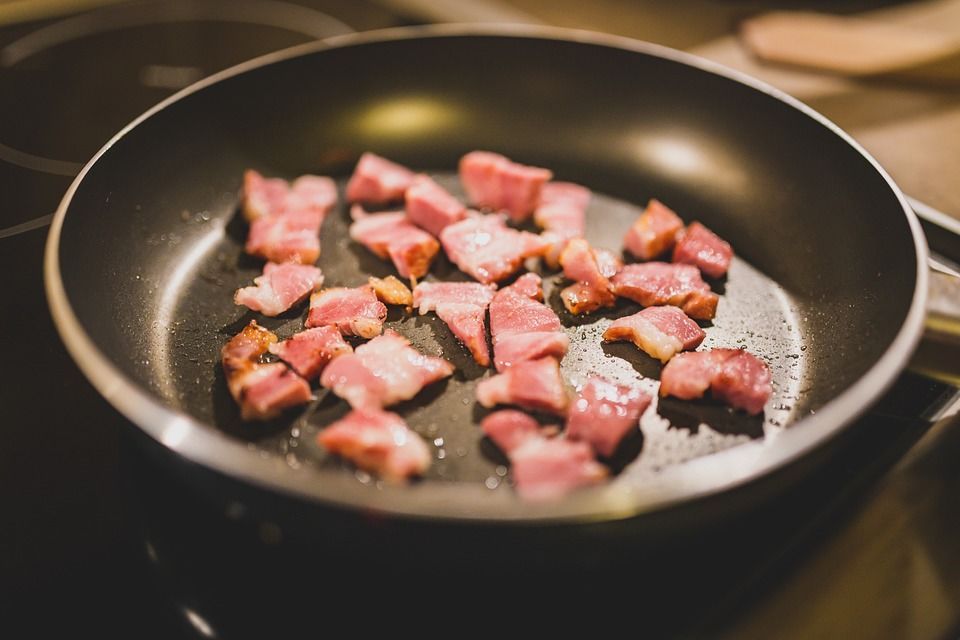 Lezat Praktis, Tapi Bolehkah Bayi Makan Bacon