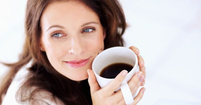 8. Hindari kafein menjelang waktu tidur