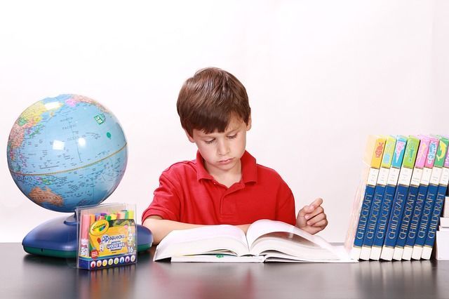 7 Cara Mendorong Anak Mau Belajar