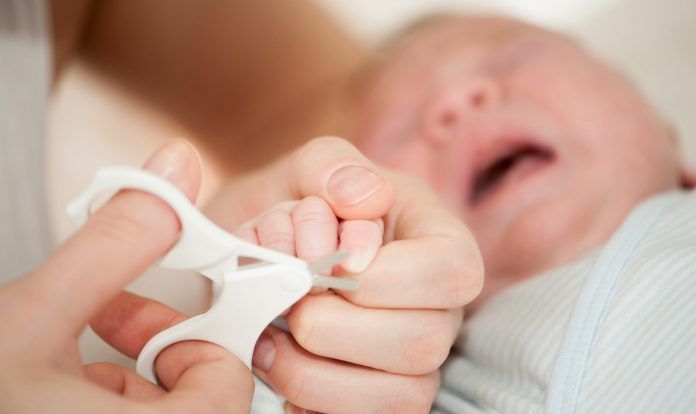 4 Langkah P3K jika Tak Sengaja Melukai Jari Bayi