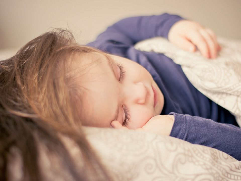 2. Jaga pola tidur anak mama