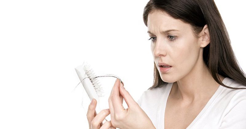 5. Perbedaan rambut rontok sebagai tanda hamil gejala PCOS