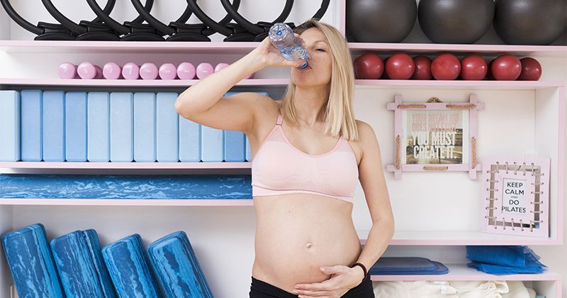 Waspada Kekurangan Air Mineral saat Masa Kehamilan