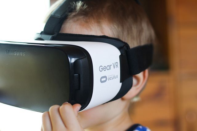 Sedang Tren Perhatikan 5 Hal Sebelum Anak Bermain Virtual Reality