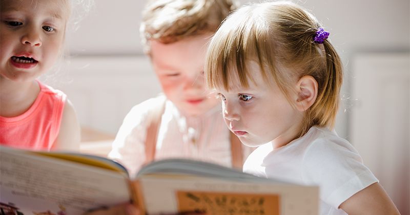 7 Rekomendasi Buku Anak Ini Wajib Diberikan Orangtua
