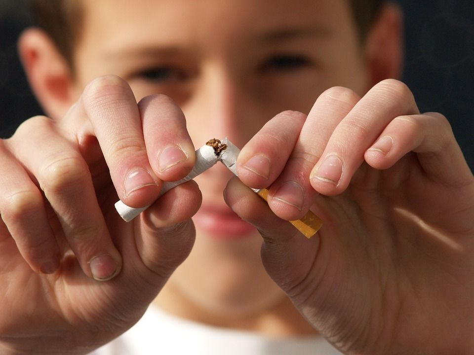 Ini Dia 8 Langkah Jitu Mencegah Anak Mama Merokok