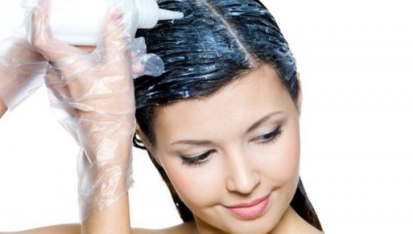 7. Jangan segan membaca instruksi sebelum melakukan pewarnaan rambut