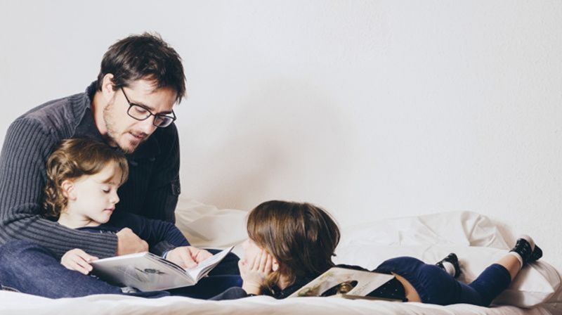 Penting Peran Papa dalam Mengasuh Anak, Ini Tipsnya