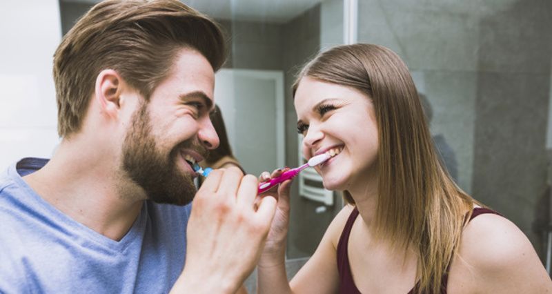 Studi Terbaru Menyikat Gigi 2 Kali Sehari Bisa Cegah Impotensi