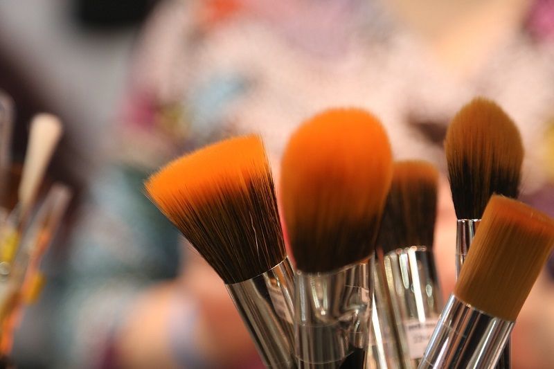1. Make up brushes