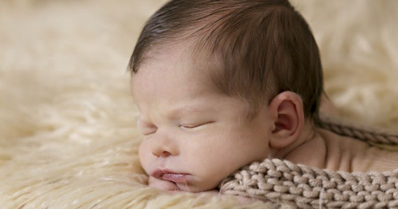 1. Mitos Bayi diberikan susu formula bisa tidur lebih nyenyak
