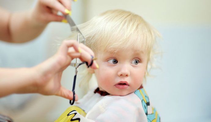 5 Tips Sukses Mencukur Sendiri Rambut Anak Rumah