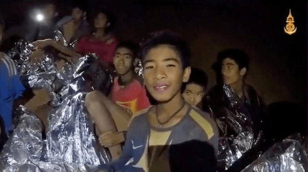 Hebat, Ini Cara Tim Sepak Bola Anak Bertahan 2 Minggu Gua Thailand