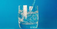 3. Minum banyak air putih