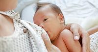 Mengenal Cluster Feeding, Penyebab Bayi Menyusu Terus-Menerus