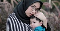 4. Senang bermanja-manja