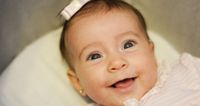 5 Langkah Tepat Merawat Telinga Bayi Baru Ditindik