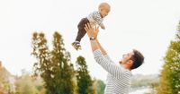 Agar Bisa Lebih Dekat, Inilah 7 Cara Menjalin Ikatan Papa Bayi