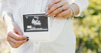 4. Janin sudah berada bawah panggul