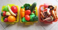 5. Bermain masak-masakan