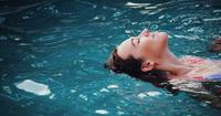 1. Berenang, olahraga minim trauma tubuh