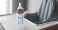 Mencegah Bayi Sakit, Ikuti 5 Langkah Sterilisasi Botol Merebus
