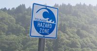 2. Siang hari, peringatan dini tsunami sudah dicabut