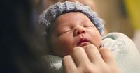 7. Bayi tertidur saat menyusu