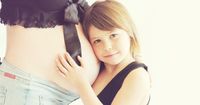 Tips mengabarkan anak kalau Mama hamil adik baru