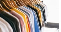 5 Cara Tepat Merawat Warna Pakaian agar Tidak Pudar