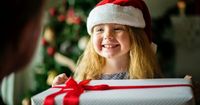 7 Aktivitas Seru Bersama Anak Mengisi Libur Natal Rumah