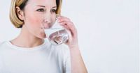 2. Perbanyak konsumsi air putih