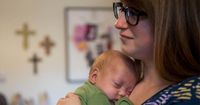 Segudang Manfaat ASI Bayi Prematur Cara Menyusuinya