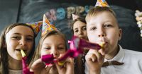5 Pembelajaran Positif Saat Anak Hadir ke Pesta Ulang Tahun Temannya