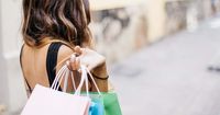 3. Usahakan tidak konsumtif dalam berbelanja pakaian
