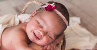 15. Nama bayi perempuan bermakna anak pertama berinisial R