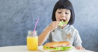 Begini, 4 Bahaya Dihadapi Jika Anak Tidak Makan Siang
